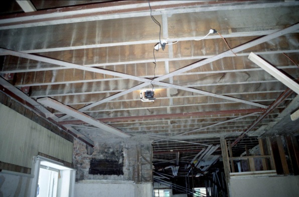 A picture containing indoorDescription automatically generated